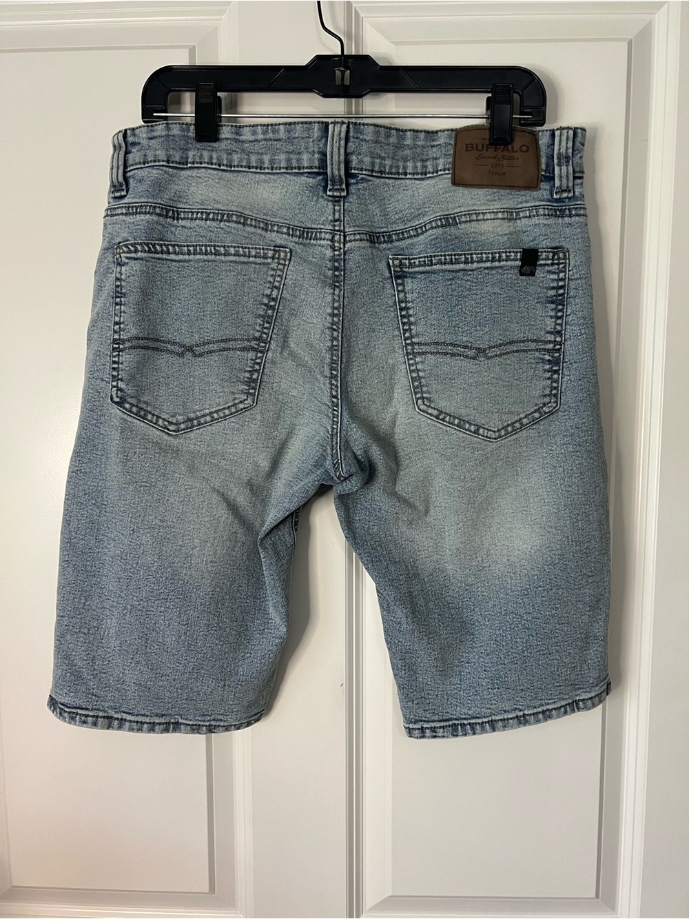 Buffalo David Bitton Light Wash Blue Denim Shorts - Picture 4 of 7